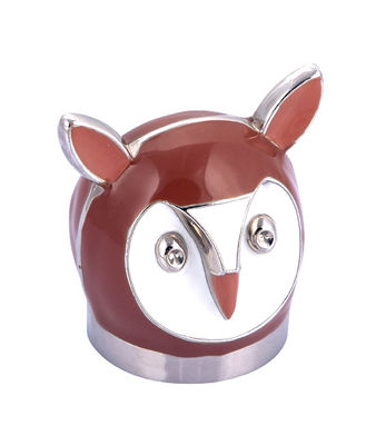 مفتوح زجاجات معدنية مع التصفيف